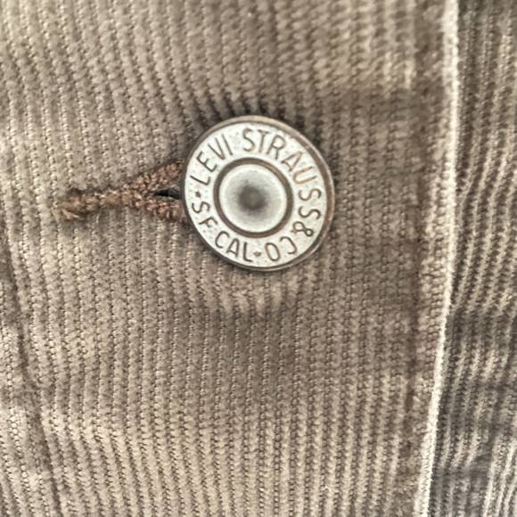 Levi's DarkTan, Light Brown Corduroy Trucker Style Jean Jacket women’s Large GUC - Picture 4 of 14